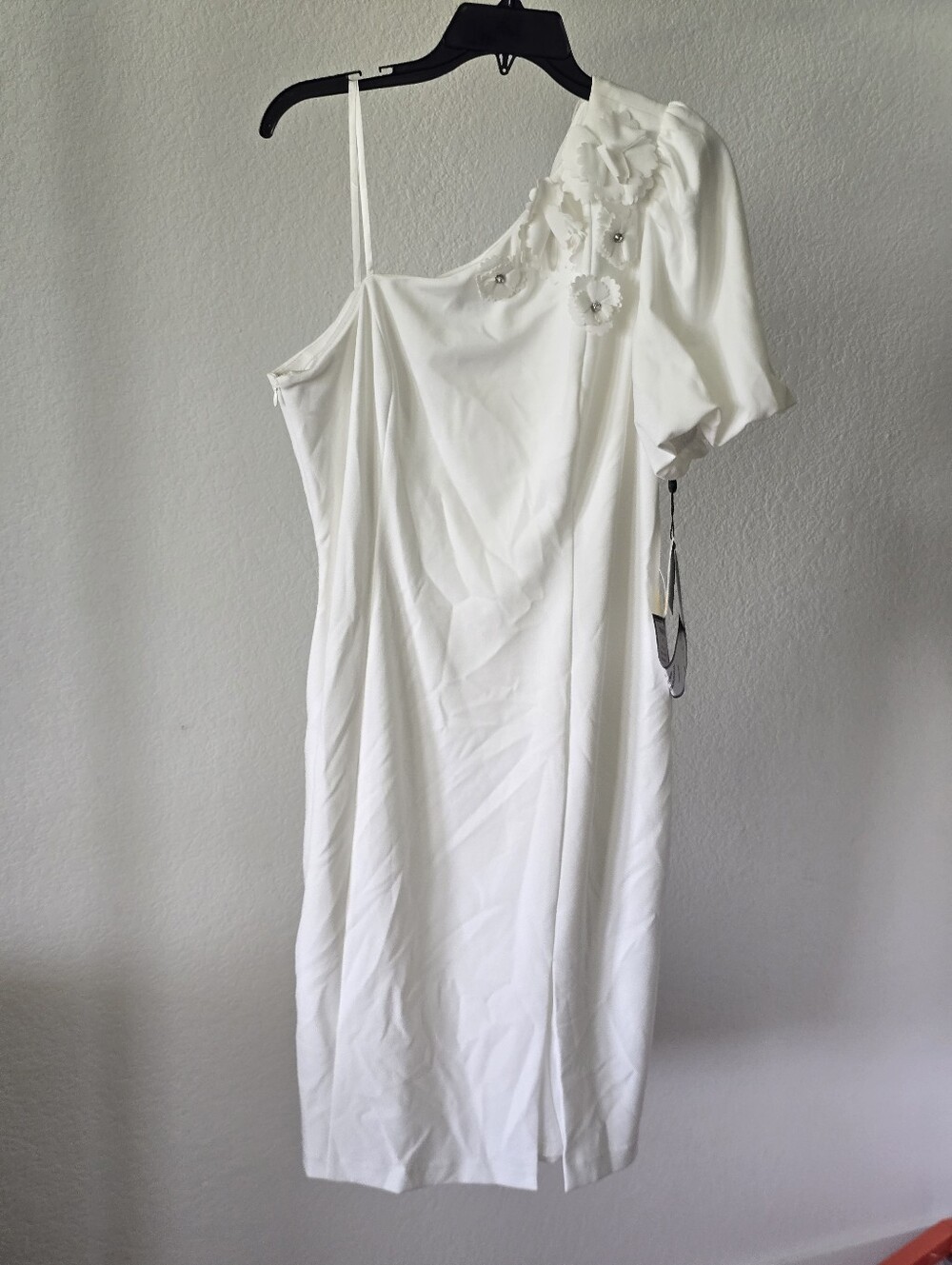 NWT Adrianna Papell Ivory 3D Floral One Shoulder Crepe Dress Size 16 $179 NWT - Picture 2 of 9